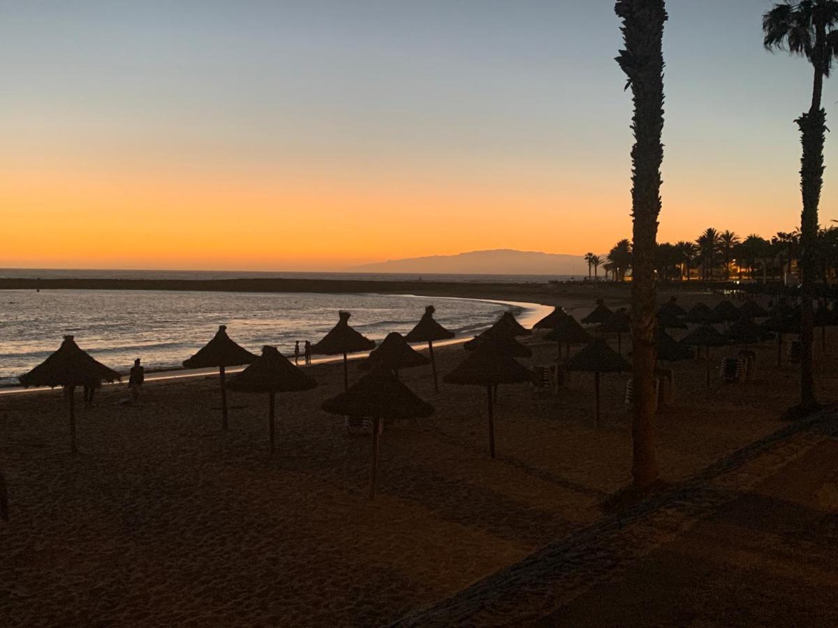 Superb Seaview Apartment In Playa De Las Americas Zewnętrze zdjęcie